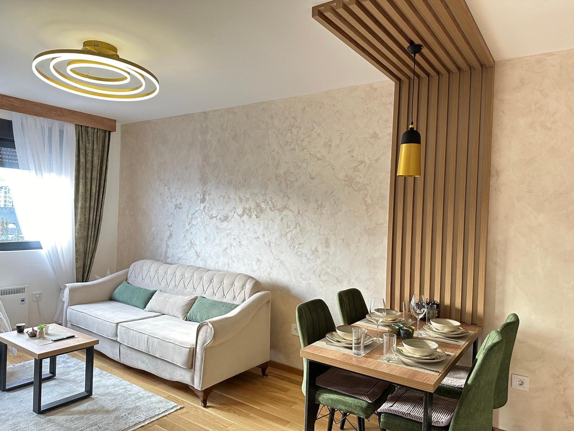 Zr 65 Apartment