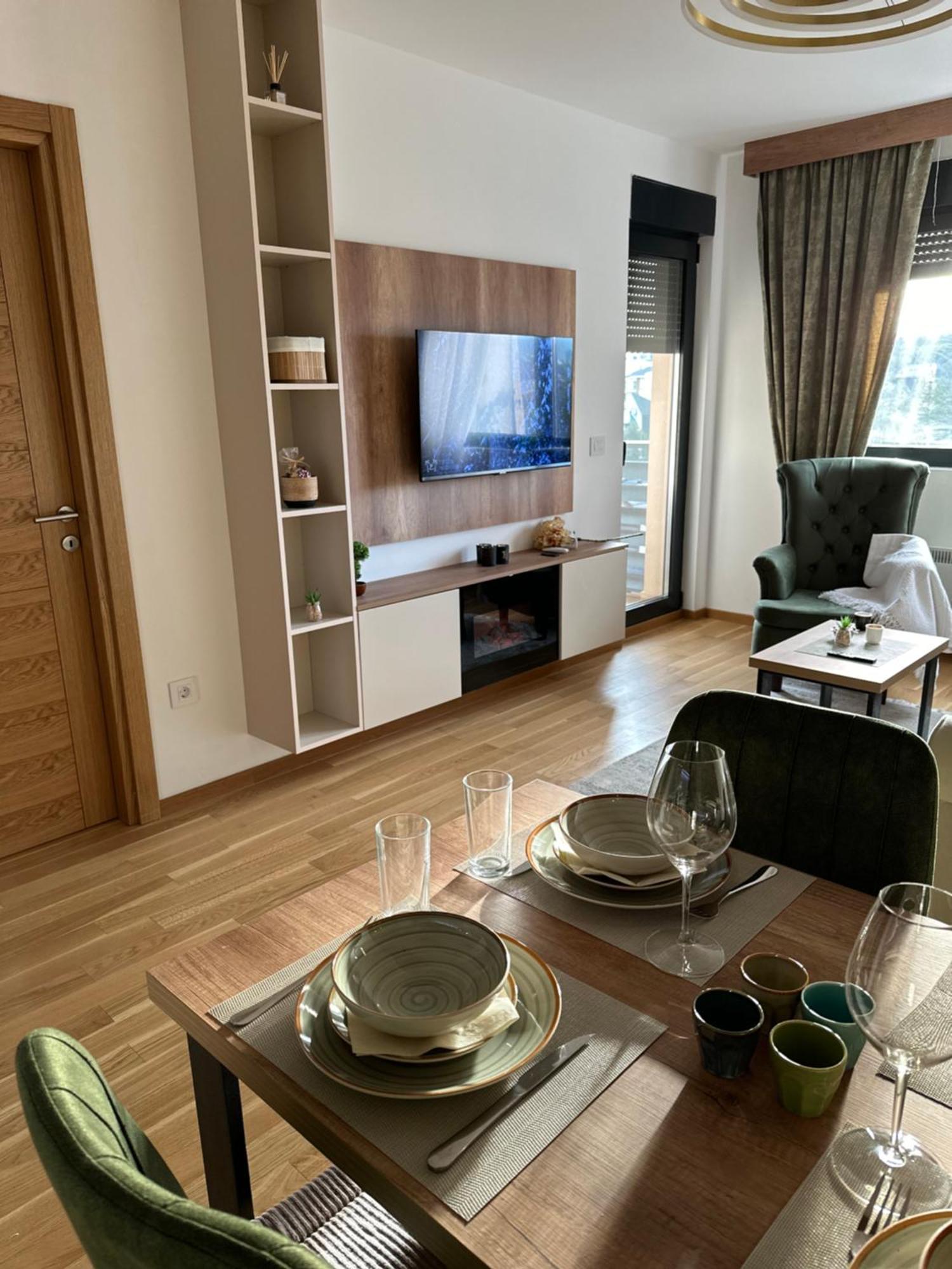 Zr 65 Apartment *