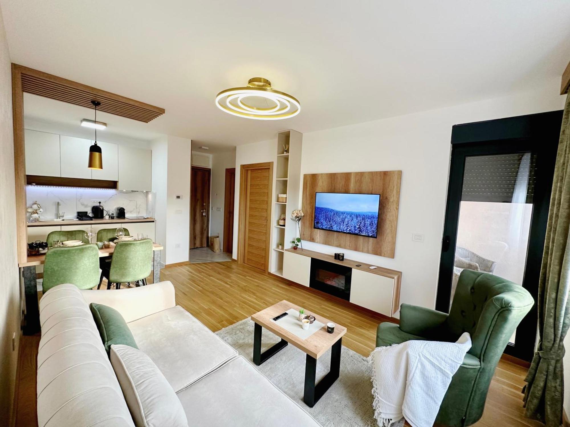 Zr 65 Apartment *